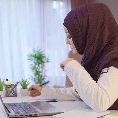 Student attending an online class
